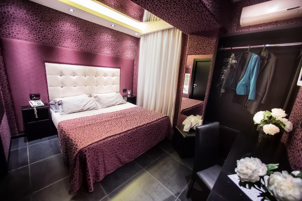 Kleopatra Design Hotel Неаполь Экстерьер фото