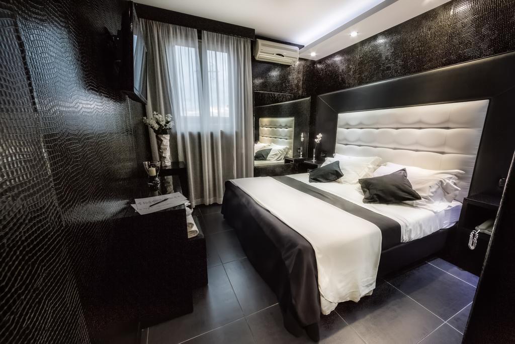 Kleopatra Design Hotel Неаполь Экстерьер фото
