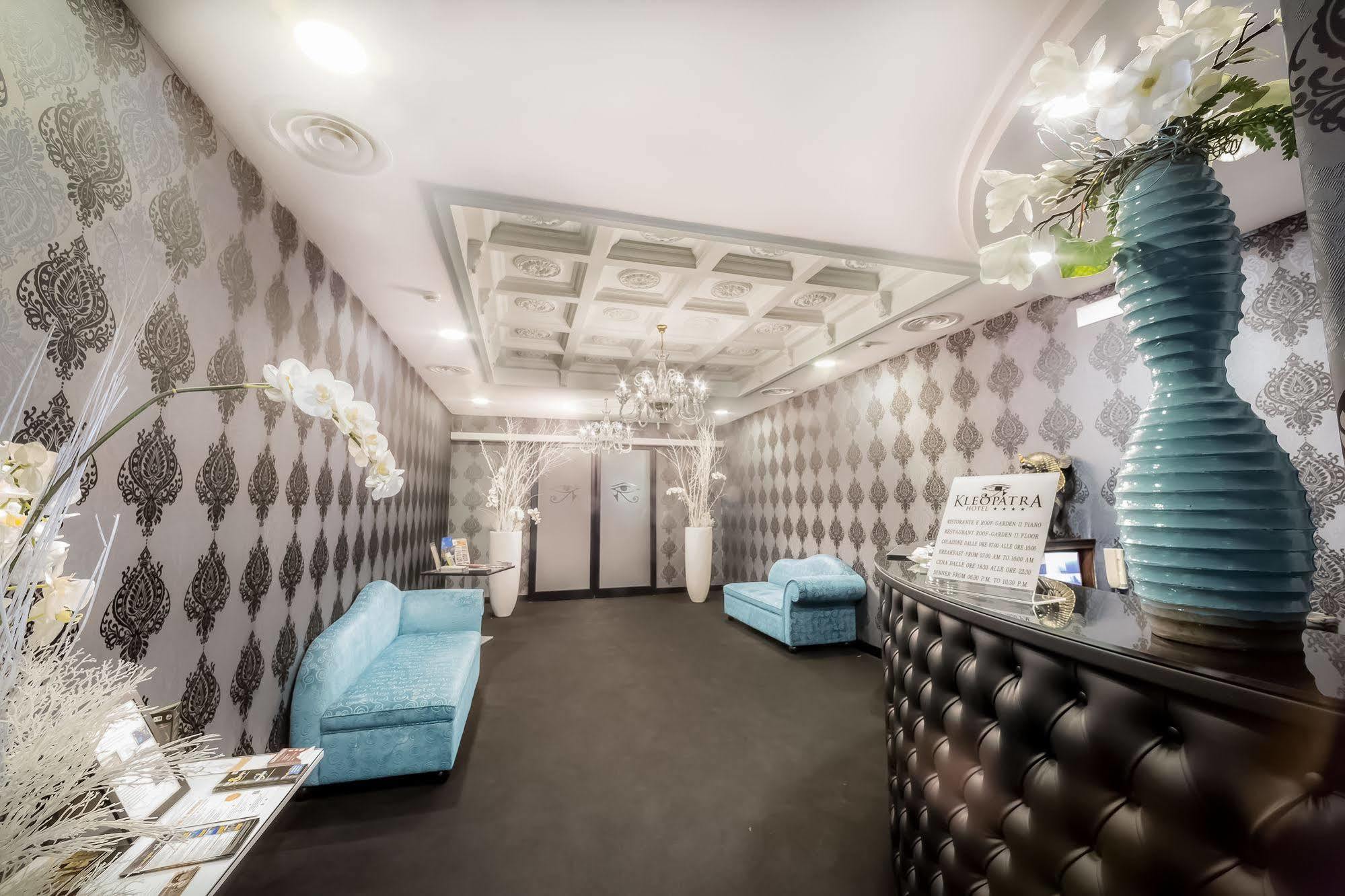 Kleopatra Design Hotel Неаполь Экстерьер фото